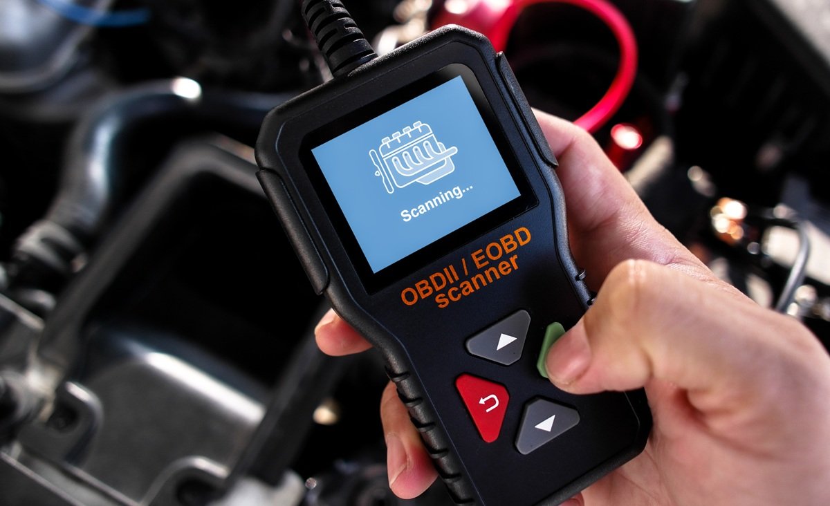 Diagnostic électronique OBD sur véhicule