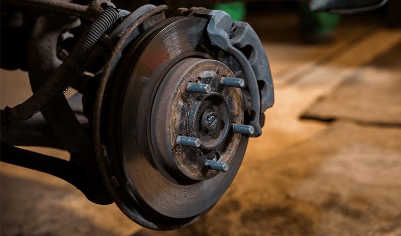 Disques et plaquettes de frein